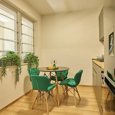 Apartment Sunlight Bronze - *